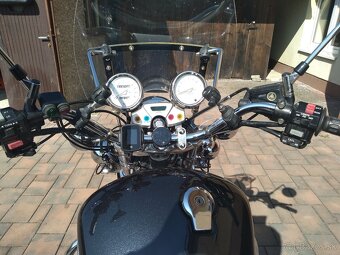 YAMAHA XV 1100 Virago - 6