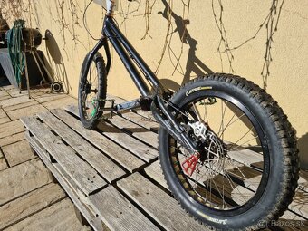 Cyklotrialovy bicykel - 6