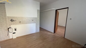 Ponúkame 3-izbový byt na sídlisku Západ. - 6