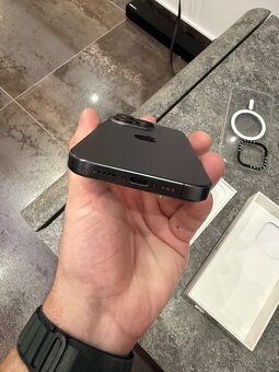 iPhone 15 Pro 512GB Titanium - 6