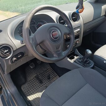 Seat Ibiza 1.4 benzín (63kw) - 6