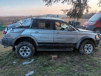 Mitsubishi Pajero Sport - 6