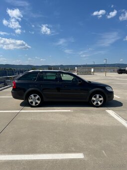 Škoda Octavia Scout 2,0 TDi 103 kW - 6