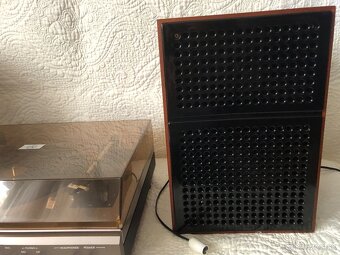 REPASOVANÝ gramofón TESLA NZC 300 - 6