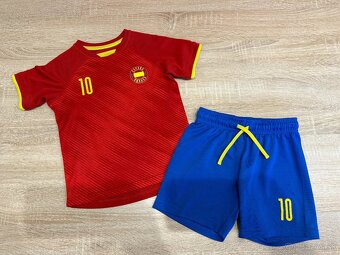 Chlapčenský balík oblečenia vo veľkosti 110/116 - 6