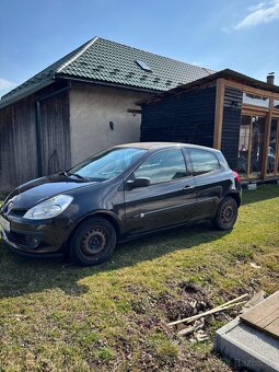 Renault Clio III 1.5 DCi 50kw 2006 - 6