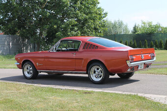 1966 Ford Mustang Fastback 289 V8, manuál, perfektní stav - 6