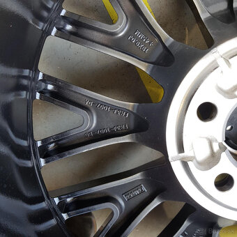 Ford Mustang disky 5x114,3 R19 9J ET45 - 6