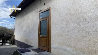 NA PREDAJ, 3-izbový rodinný dom na pozemku 1117 m2 za 31 000 - 6