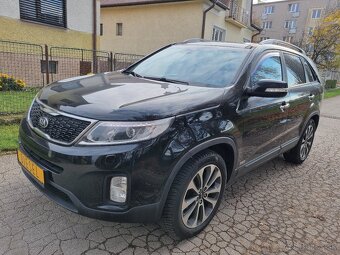 ===Kia Sorento=== - 6