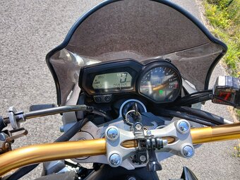 Yamaha FZ1 - 6