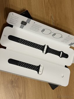 Apple Watch Series 5 Nike+ - 6