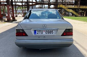Mercedes Benz W124 E200 - 6