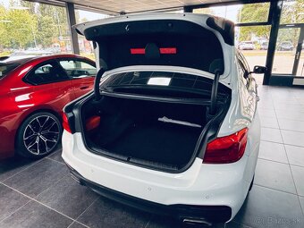 BMW 540i - 6