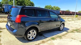 Peugeot 5008 2.0 HDi 110kW - 6