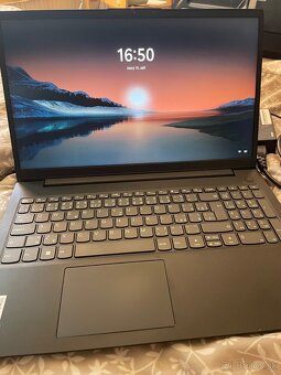 Lenovo V15 G4 IRU Business Black - 6