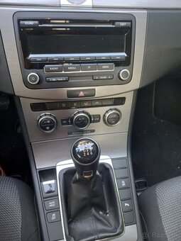 Predám volkswagen passat B7 - 6