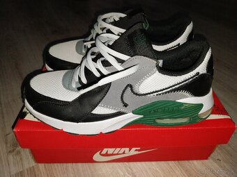Nike AirMax - 6