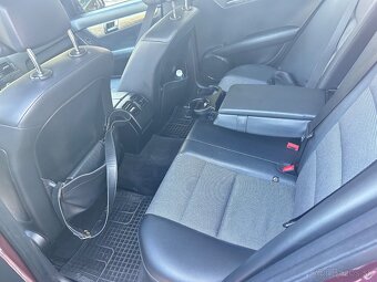 Mercedes Benz C200 - 6