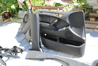 BMW E53 čierny interier - 6