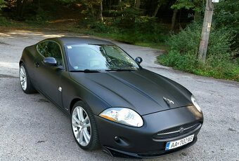 Jaguar XK - 6