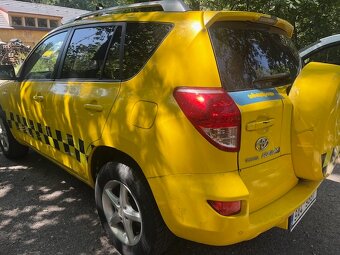 Toyota Rav4, 2,2 D 4x4 - najeto pouze 112 000 Km - DPH - 6