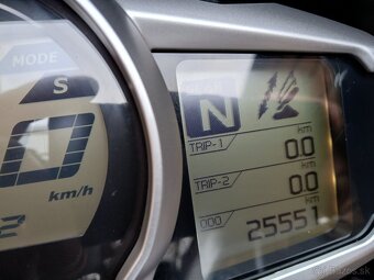 YAMAHA FJR 1300 AE - 6