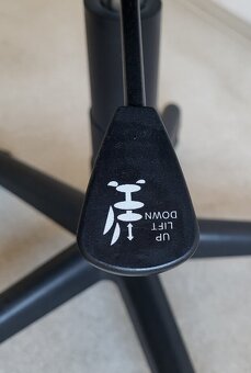 Detská otočná kancelárska stolička – nastaviteľná, funkčná - 6