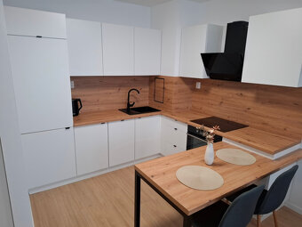 2 izb byt do prenájmu Nitra Hornostavská zariad. parkovanie - 6