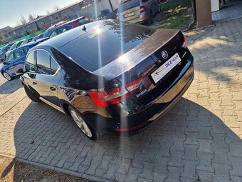Škoda Superb III 2.0 TDi 150K Style M6 sedan (diesel) - 6
