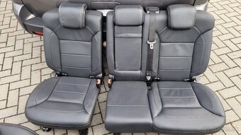 Mercedes GLE sedacky - 6
