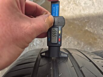 235/60 r18 letné 4 ks HANKOOK dezén 6,2- 5,2 mm - 6