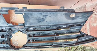 VW Passat B8 – 2ks gril, jeden spravíš pekný - 6