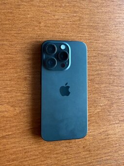 iPhone 15 Pro 128 GB - 6