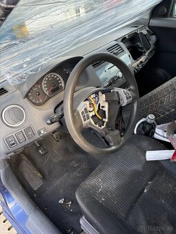 Suzuki Swift 1.3 DOHC 16V 68kw - 6