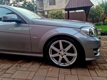 Mercedes-Benz C kupé 220 cdi - 6