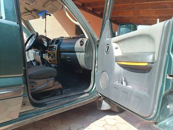 Jeep cherokee kj 2.5 crd - 6