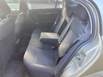 Opel Vectra 2.2 - 6