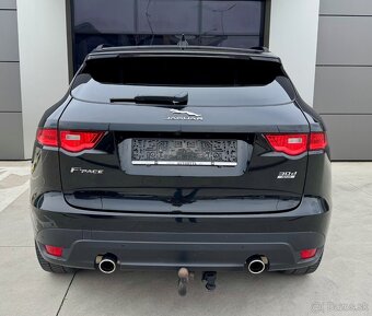 Jaguar F-Pace 3.0D 300PS Prestige AWD Auto - 6
