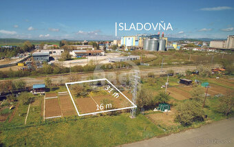 Krásna záhradka na Továrenskej ulici v Michalovciach - 6