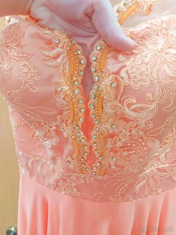 Nádherné marhuľovo-ružové spoločenské šaty, veľkosť S - 6