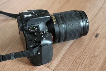 Nikon D5600 wifi + BT- otocny dotyk.disp. - 18-140 mm VR AF - 6