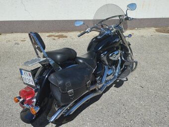 Suzuki VL 800 Volusia - 6