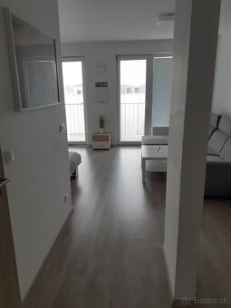 Prenájom 1,5 izbového bytu v Slnečniciach - 6