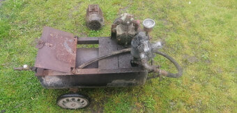 Kompresor s nádržou Výkon: 0.8 Kw, 0,74 Hp - 6