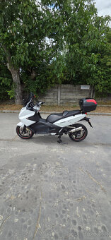 Gilera GP 800 - 6