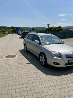 TOYOTA AVENSIS 2.2 D - 6
