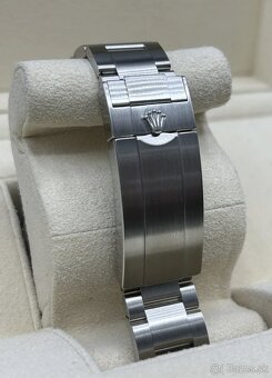 Rolex Oyster Perpetual Date - 6
