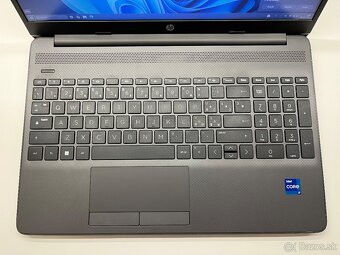 HP 250 G9 15.6" i7-1255U/32GB/256GB/FHD/TN/ZAR10m - 6