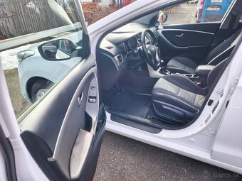 Hyundai i30 II facelift 1.6 CRDi Combi - 6